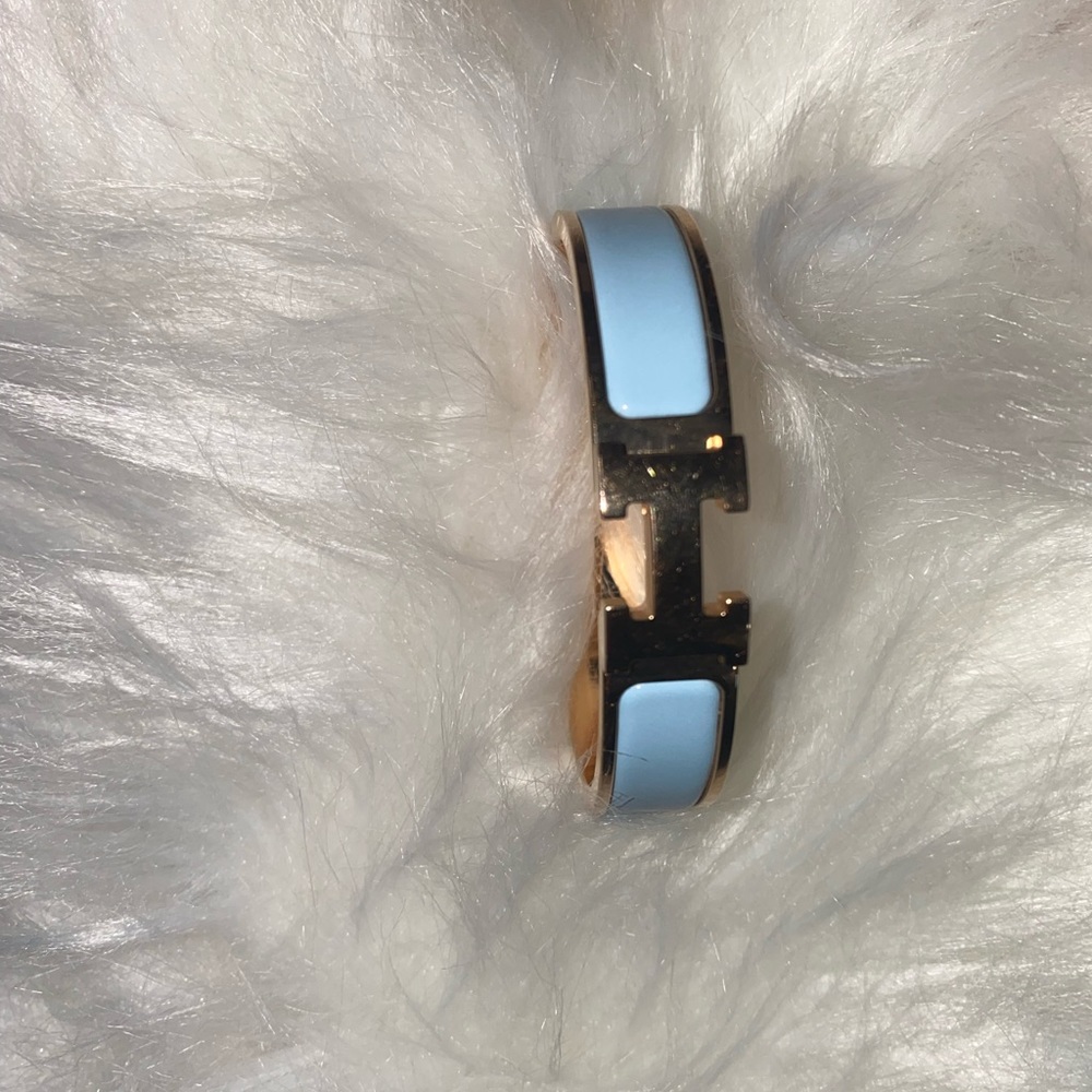 Hermes Clic H Bracelet - Picture 9 of 17